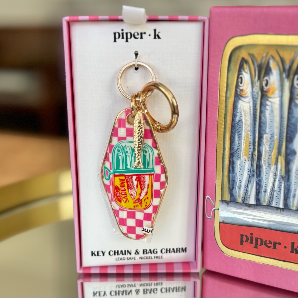 Piper K Pink Sardine Hotel Key Chain Bag Charm - Picture 2 of 4